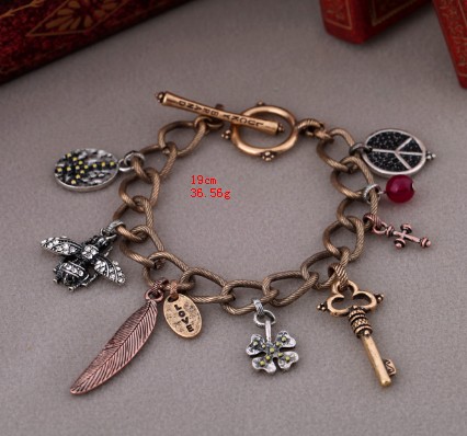 Fashion bracelet